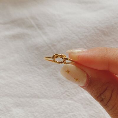 Orla Love Knot Ring - Gold Vermeil