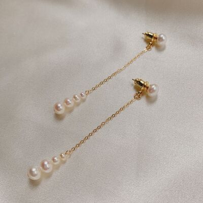 Aretes colgantes de perlas Liana (1 par)