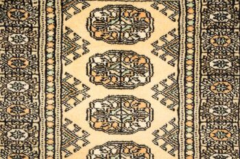 Tapis Pakistan Boukhara 87x61 noué main 60x90 motif géométrique beige, poils ras 3