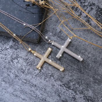 Collier croix 3