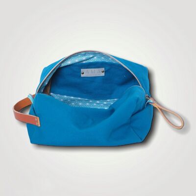 Anna Blue toiletry bag