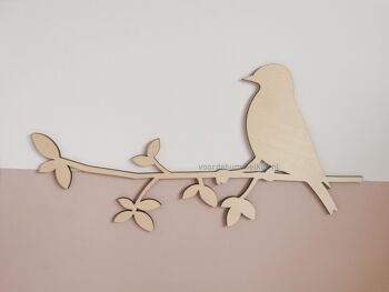 Oiseau en bois sur branche 5