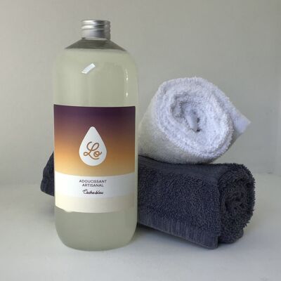 Blue cedar scent fabric softener 1 liter 20 washes
