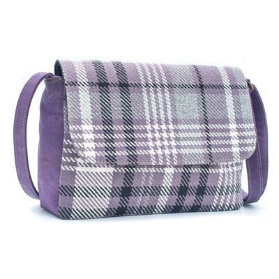 Lavender-colored shoulder bag in cork and cotton