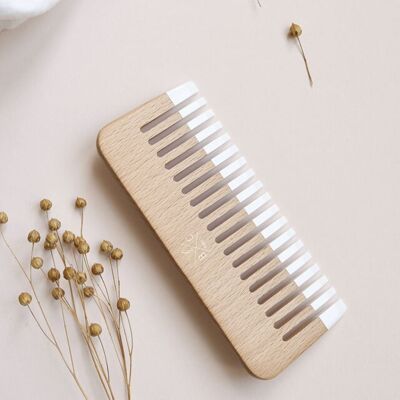 Wooden comb - curly or wavy hair