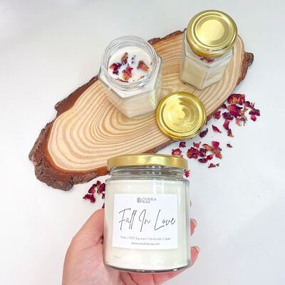 Fall In Love candle scent roses 250ml