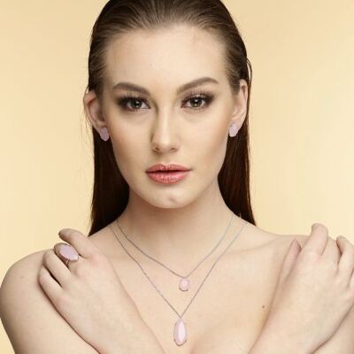Långt halsband med rosa sten i silver
