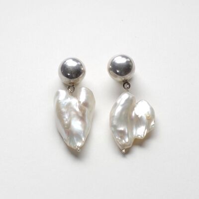 Amelie Earrings - Baroque Pearls