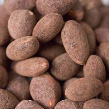 Amandes au chocolat au lait entier 2