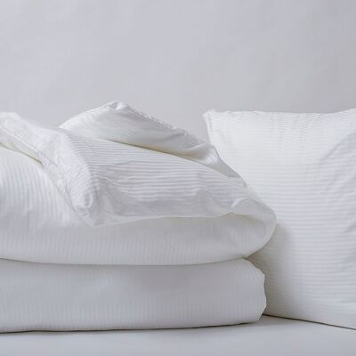 Duvet cover in 100 % cotton satin, white, size: 140 x 220 cm
