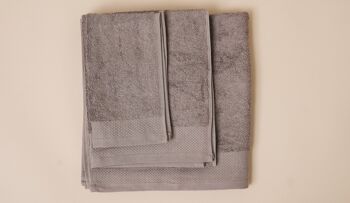 Lot de serviettes Tre-pack, mélange 50 % bambou et 50 % coton égyptien, dimensions : 30 x 50 cm, 50 x 90 cm, 70 x 140 cm, couleur : gris 1