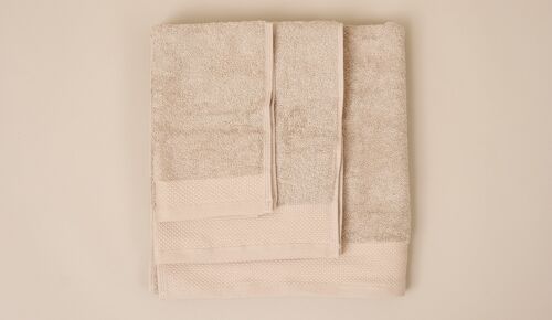 Tre-pack towel set, 50 % bamboo and 50 % egyptian cotton blend, sizes: 30 x 50 cm, 50 x 90 cm, 70 x 140 cm, colour: beige