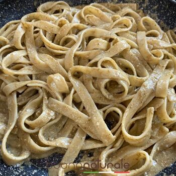 Pesto de nocciole, 90g — Salsa salata italienne originale pour tous les piatti à base de fruits secs siciliens de première qualité 3