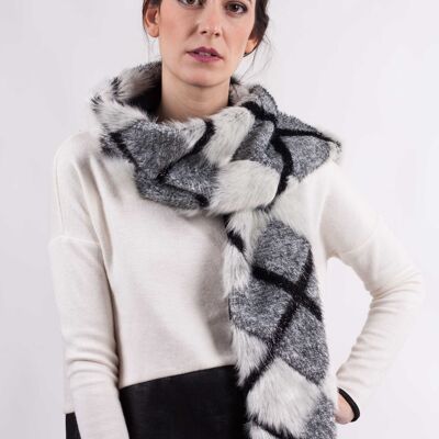 White and Black Rhombus Scarf with Lurex