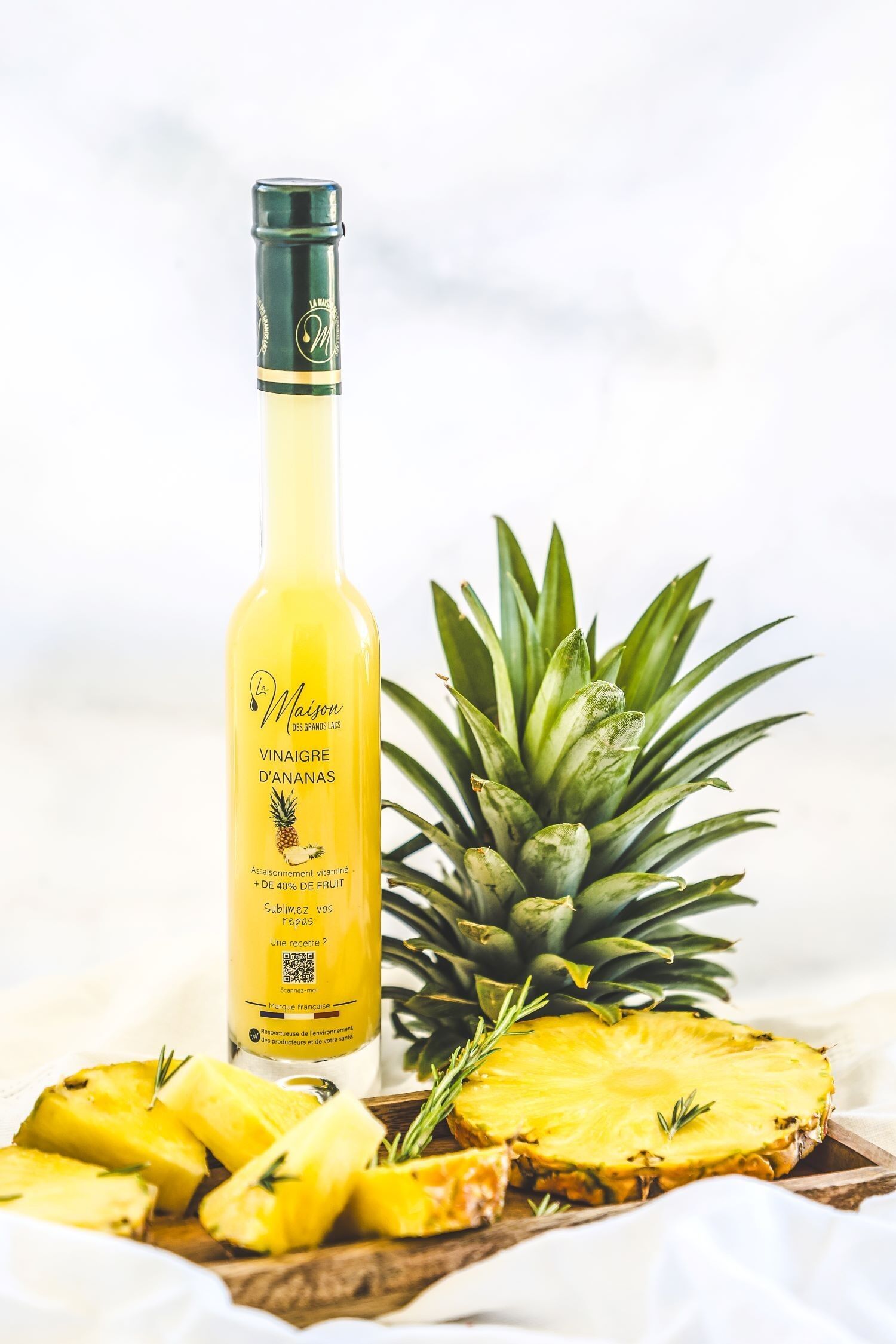 Pineapple vinegar