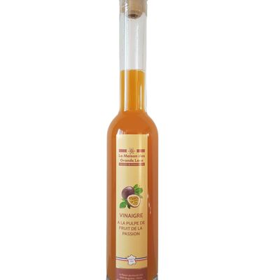 Vinegar with passion fruit pulp