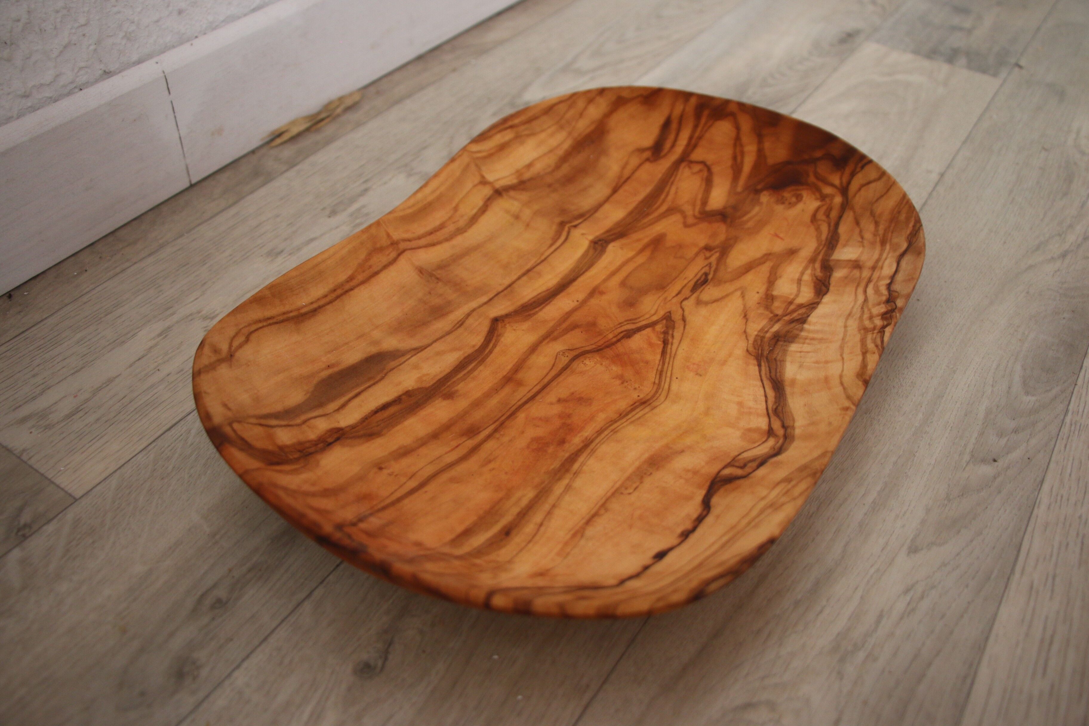 Große Olivenholzplatte