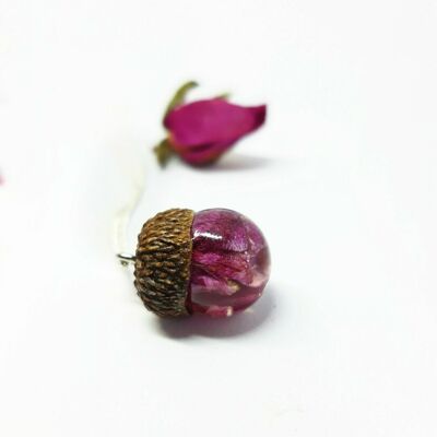 Acorn necklace with natural rose petals