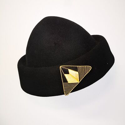 Magnetic brooch "Suzanne" black and gold