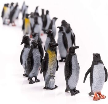 Mini pingouins en plastique réalistes 1