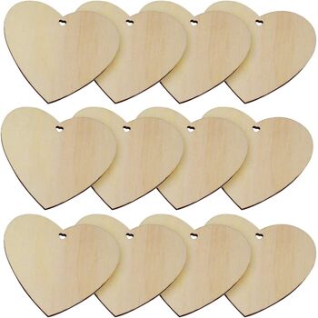 50 étiquettes artisanales en bois rustiques en forme de cœur - 10x10cm 1