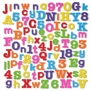 100 lettres et chiffres en mousse adaptés aux enfants et aux bébés, parfaits pour l'heure du bain. 3