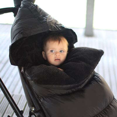 Sacco coprigambe in peluche nero 7AM: caldo e confortevole per il bambino (0-18 mesi) - Taglia S/M, ideale per le passeggiate - Peluche nero - (0-18 mesi)