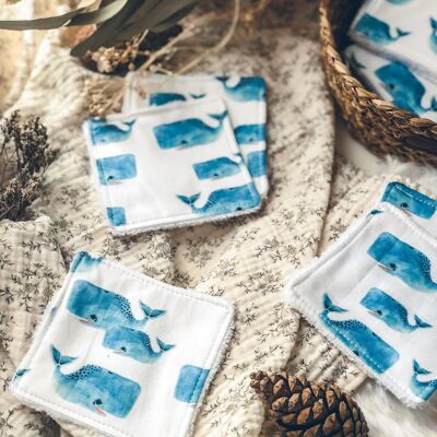 Set of 10 Bamboo and Blue Whale washable wipes