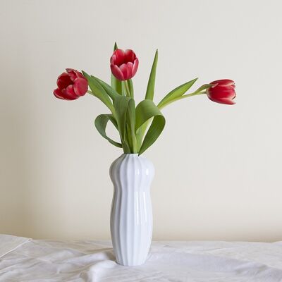 MAJA ribbed porcelain vase