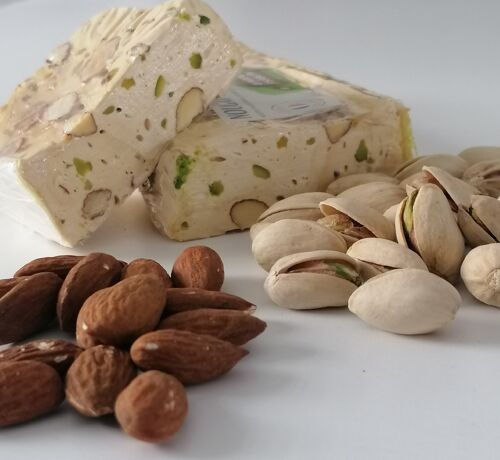 Nougat tendre Pistaches, Amandes et Noisettes