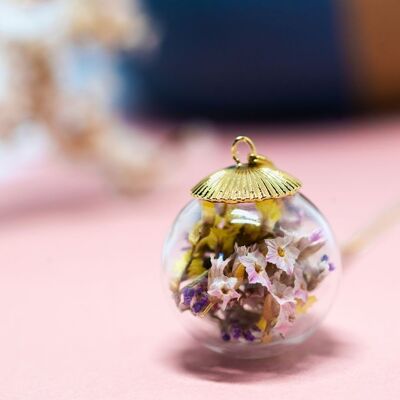 Limonium flower pendant (25mm)