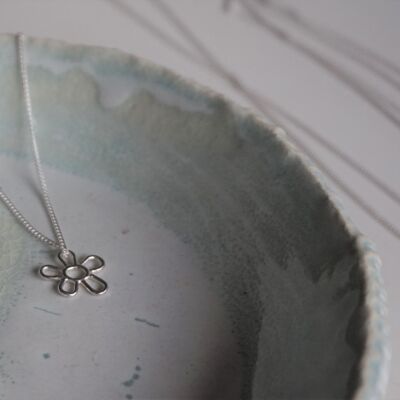 FlowerPower necklace in Silver