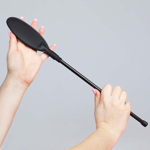 Oval riding crop