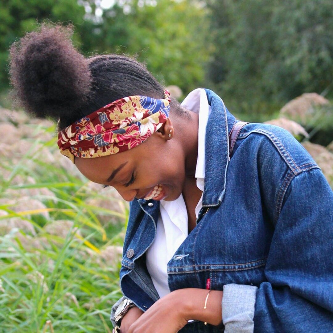 Fascia per capelli CALIE / poliestere stampato fiori blu bordeaux e tortora