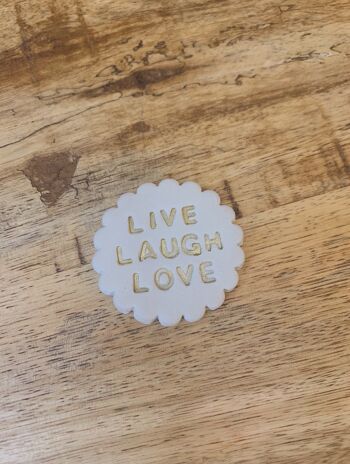 Magnet "Live, Laugh, Love" lettres dorées 1