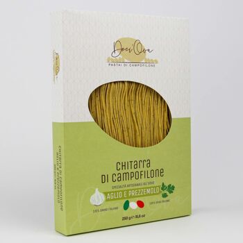 Pâtes chitarra, ail et persil 5