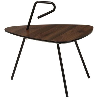 mesa de salon pequena redondeada triangular madera tea tree marron