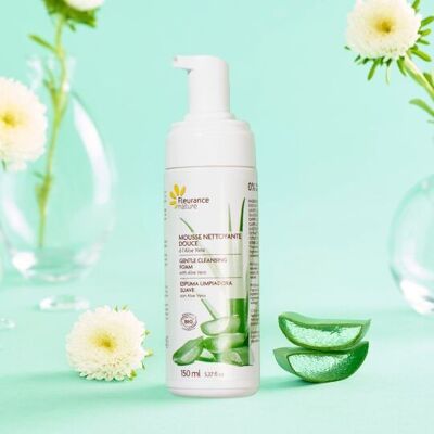Gentle Cleansing Foam with Organic Aloe Vera - Summer