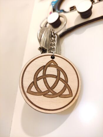 Porte-clés en bois Triquetra, accessoire porte-clés en bois 4