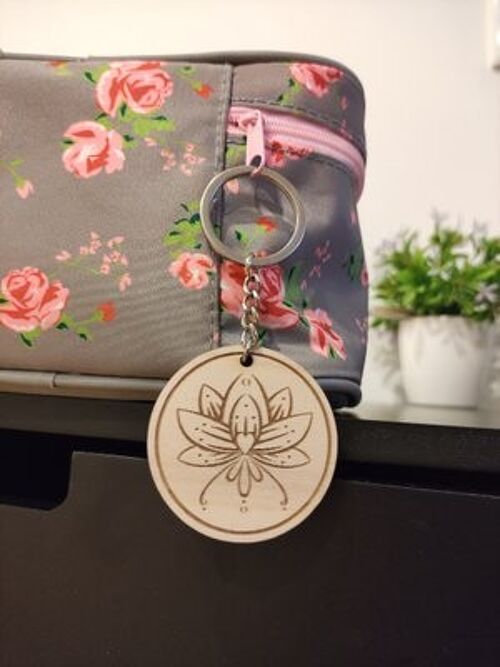 Wooden Lotus Flower Keychain, Wood Keyring Acessory - 2