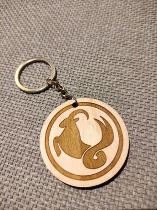 Wooden Capricorn Sign Keychain, Wood Zodiac Keyring Acessory