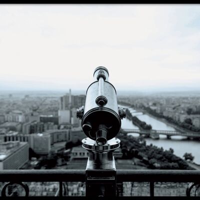 Binoculars in Paris - Poster framed - 20 x 30 cm