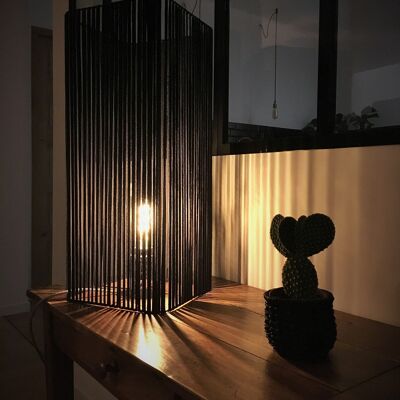 Lámpara de tubo // Puntilla plana negra - Colección STRAIGHT