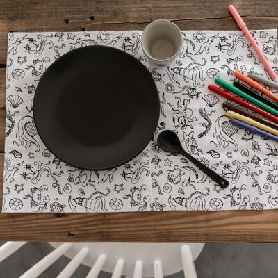 Coloring table set