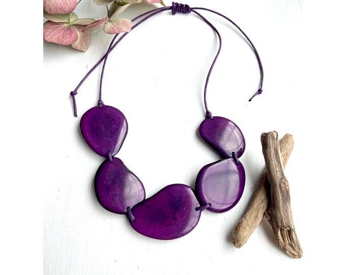 Collana viola 5 perline Tagua