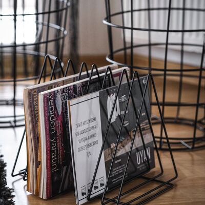 Metal magazine organizer | triangle bookshelf | magazine organizer | triangle | newspaper storage rack | CD storage system | magazine holder | magazine holder | magazine rack | Matt black