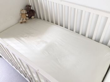 Housse de lit bébé en satin - Beige clair 2