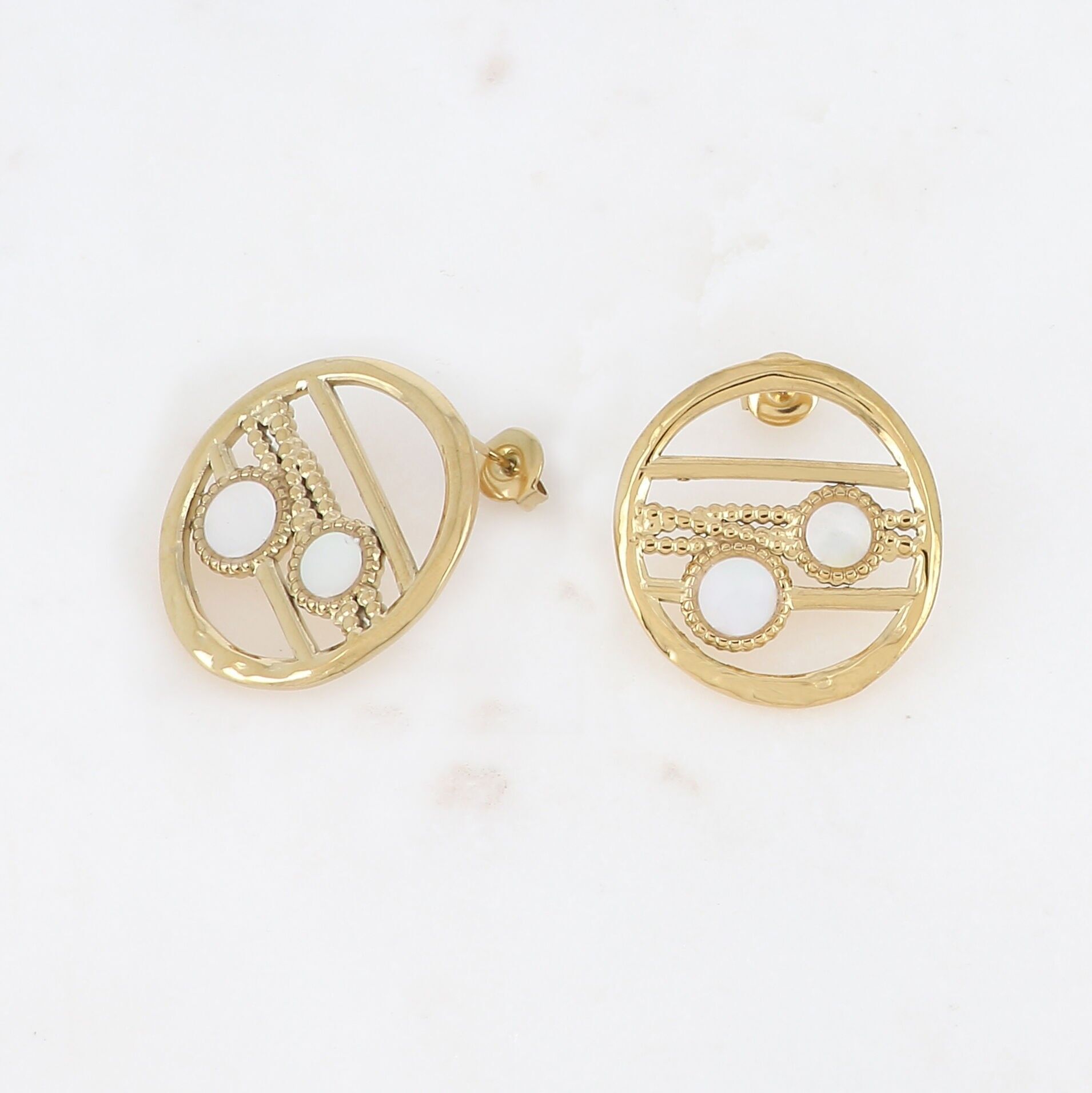 B.O-Chip mit Natursteinen oder Perlmutt