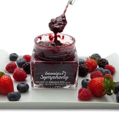 Confiture artisanale de fruits rouges bio 85% fruits 305g. Teneur réduite en sucre.