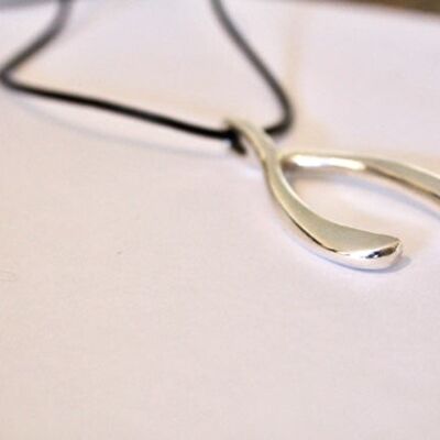 Collar de Wishbone